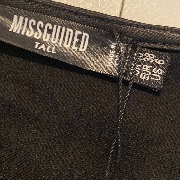 NWT Misguided “Tall” Zip Front Long Pff Sleeve Cropped Blouse | Size 6 - Picture 5 of 9